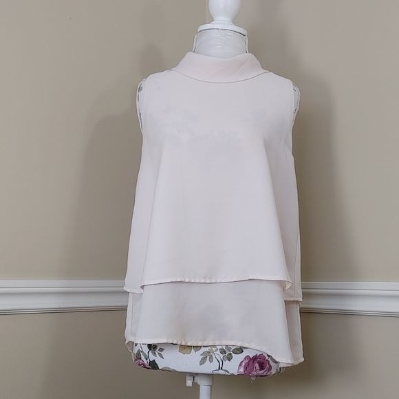 Monteau Sleeveless Blouse - Picture 1 of 5